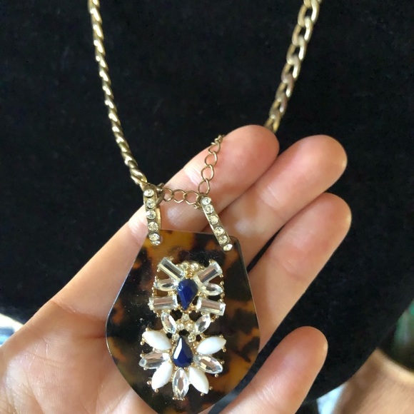 Sam Edelman Cheetah crystal pendant gold necklace - Picture 5 of 7